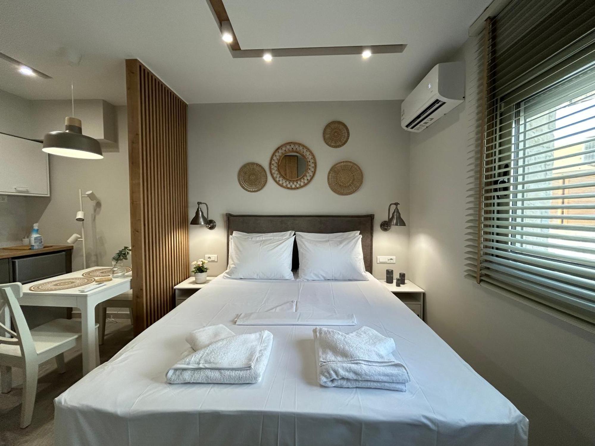 Armonia Small Luxury Apartments Ierápetra Zimmer foto
