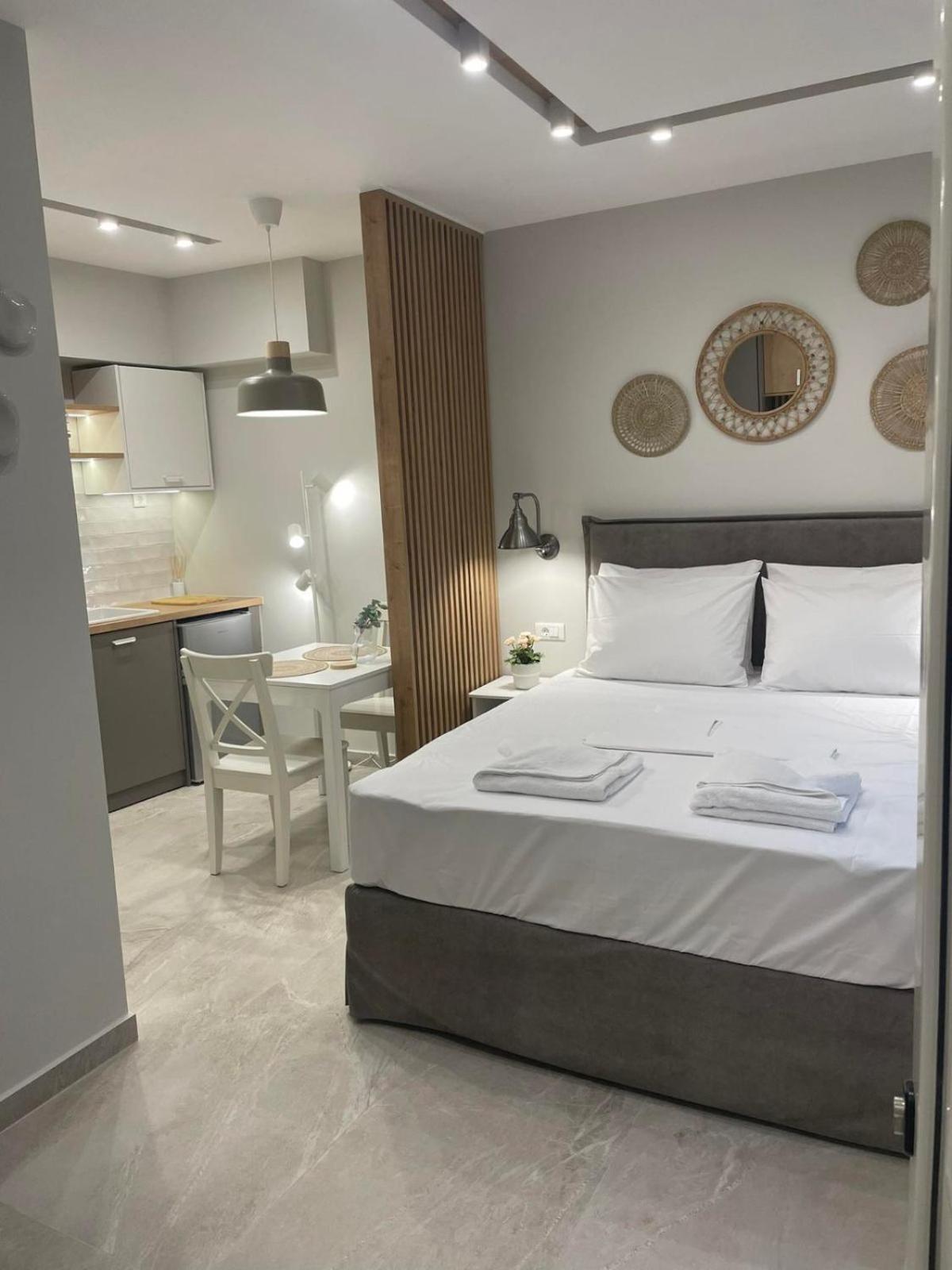 Armonia Small Luxury Apartments Ierápetra Zimmer foto